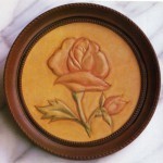 Repujado en cuero de una flor
