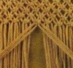 almohadon-rombo-macrame-06 almohadon rombo macrame 06 150x140 Almohadon con Rombo en Macramé