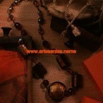 Collar en colores cafe