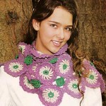 Bufanda de redondeles morados de Crochet