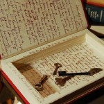Artesanía para guardar cosas en un libro
