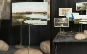 Artesanía para hacer portafotos con piedras Portaretratos de piedras 300x187 Artesanía para hacer portafotos con piedras